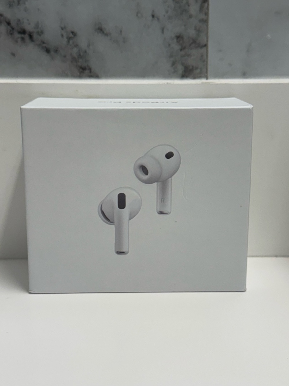 Apple AirPods Pro Wireless Earbuds - White with noice cancellation